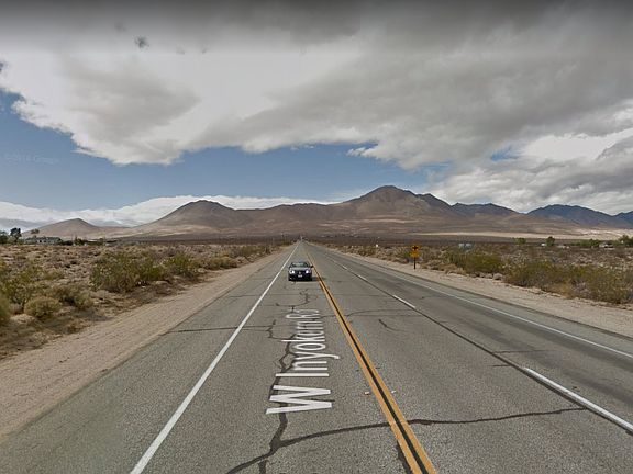4th image of Red Rock Canyon Rd