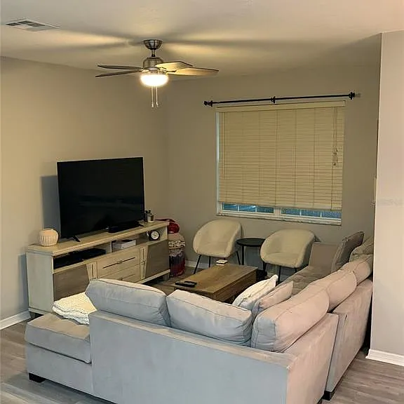 4056 Alan Dr — Photo 3