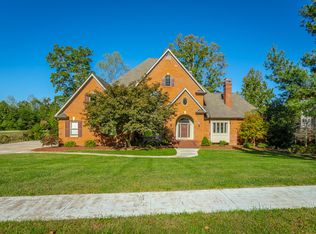 25 Ridgerock Dr, Signal Mountain, TN 37377