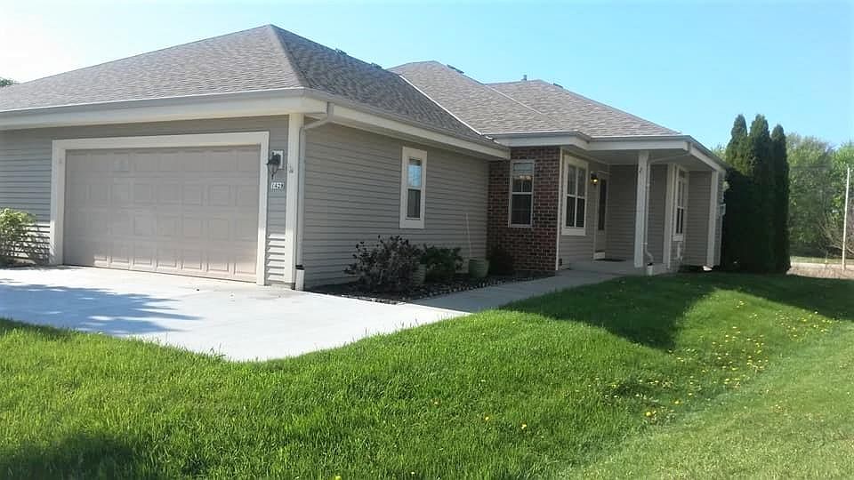 1st image of 1428 E Buckwood Dr #1428