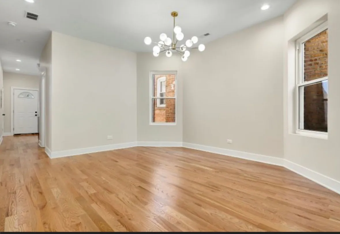 2 bed, 1100 sqft, $2,200 — Photo 4