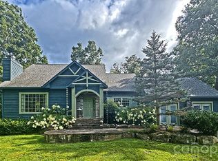 22 Bittersweet Ln, Asheville, NC 28805