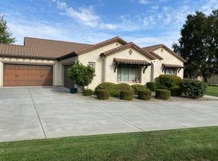 9251 Seabiscuit Ln, Elk Grove, CA 95624