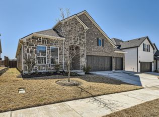 405 Augusta Ct, Oak Point, TX 75068