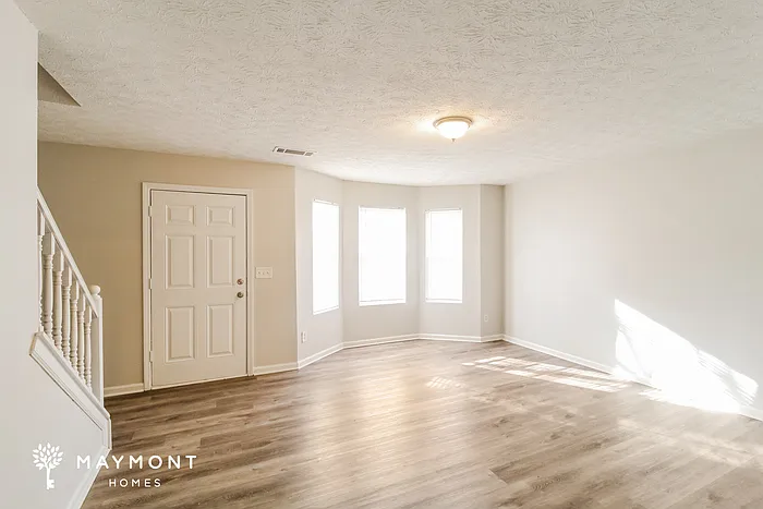 5712 Windfall Ln — Photo 5