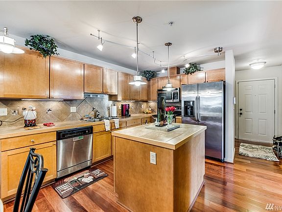 4th image of 13203 97th Ave E Unit 108