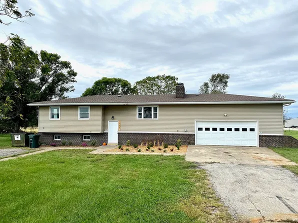 1782 California Rd, Pomona, KS 66076