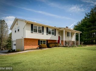 4799 Arlington Dr, Sykesville, MD 21784