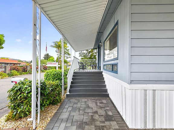 4th image of 160 Tiffany Drive