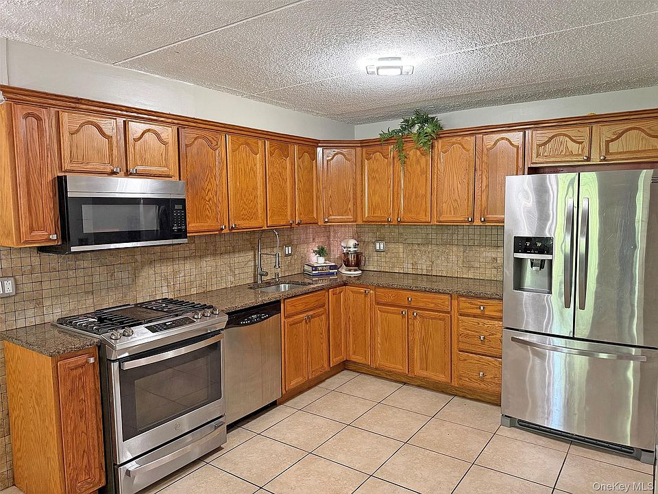 1st image of 66 Omni Parc Drive
