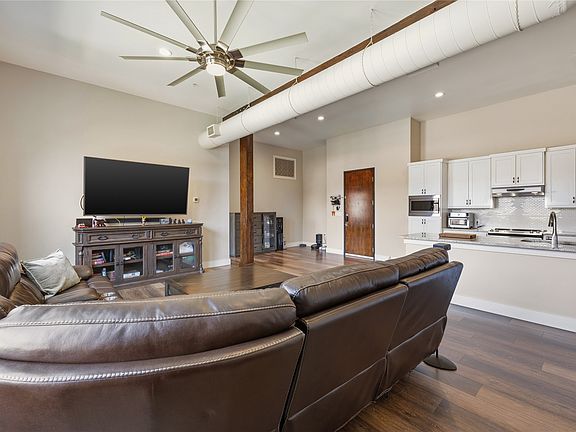 2nd image of 2502 Live Oak St APT 235