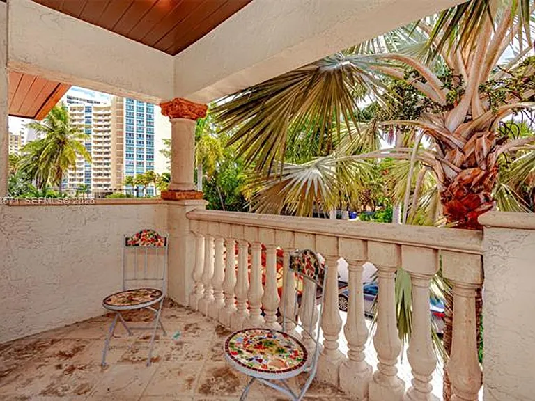 674 Ocean Blvd — Photo 37