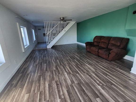 2nd image of 102 E Whalen St #3