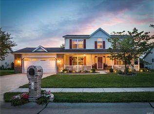 25 Pinebrooke, Troy, IL 62294