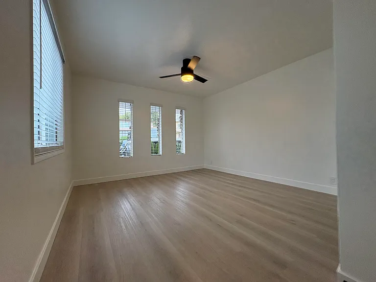 7556 Herschel Ave — Photo 12