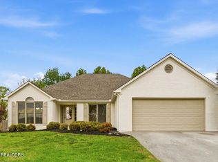 807 Concord Farms Ln, Knoxville, TN 37934