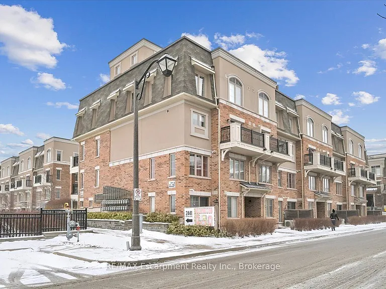 2441 Greenwich Dr #64 — Photo 1