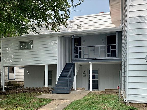 3rd image of 426 Olive St #411a98ecf