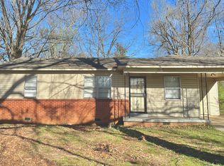 5604 Loch Lomond Rd, Memphis, TN 38116
