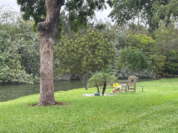 66 Windsor D, West Palm Beach, FL 33417