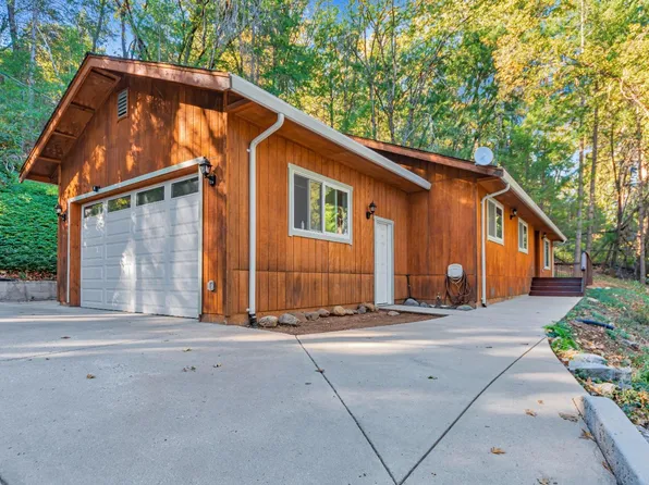 27180 Cape Horn Rd, Colfax, CA 95713