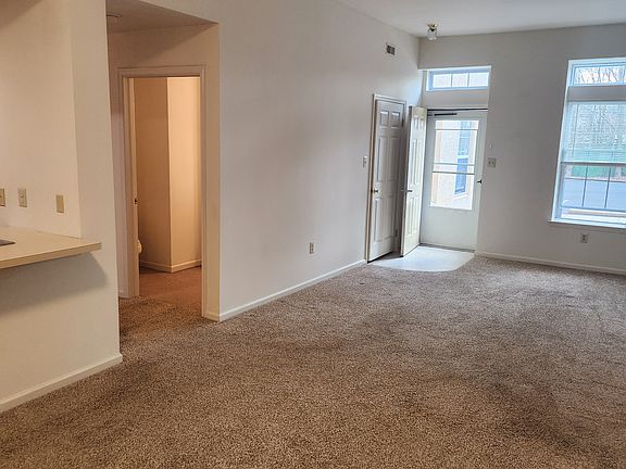 5th image of 333 Glenwood Ave #5