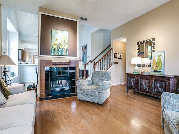4th image of 6914 Conestoga Dr