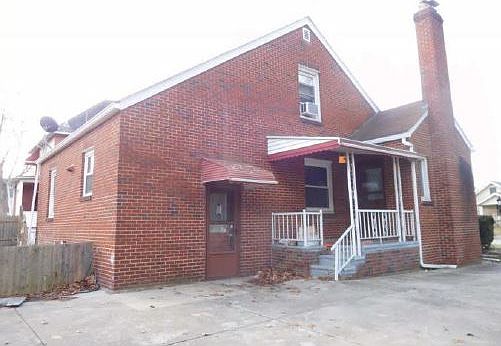 3rd image of 153 S Hazelwood Ave