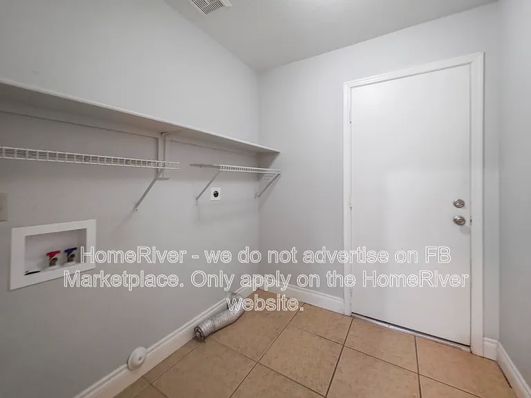 2 W Michelle Dr — Photo 14