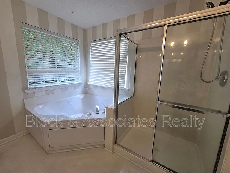 210 Brittany Way — Photo 19