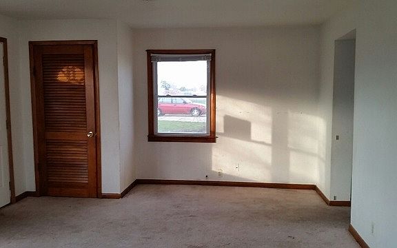 4th image of 632 Wood Ave