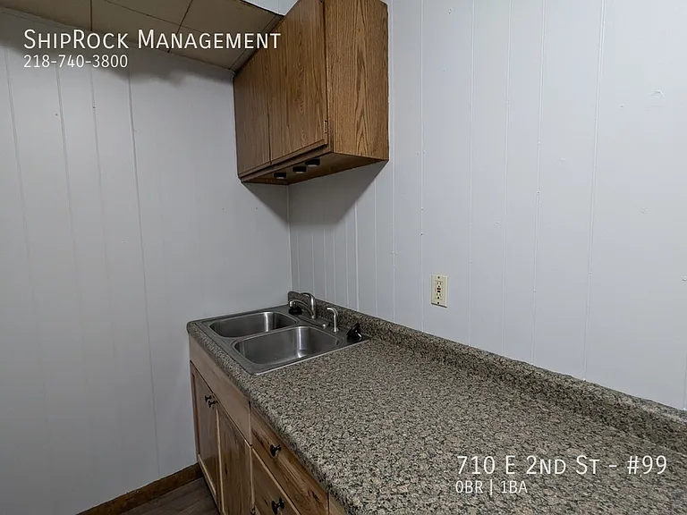 710 E 2nd St #99 — Photo 8