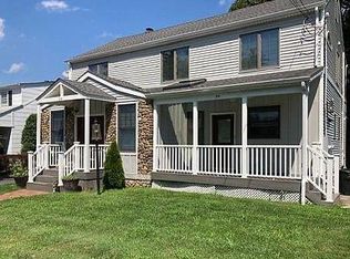 64 Locust St #A, Manhasset, NY 11030