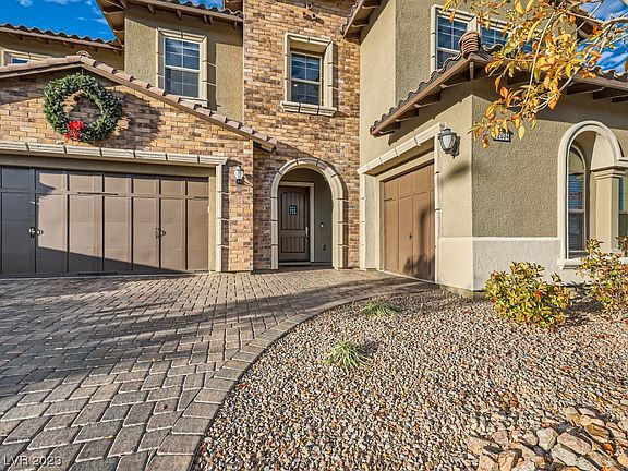 3rd image of 12034 Arcobaleno Ave