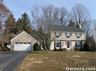 1407 Valley Rd, Lancaster, PA 17603