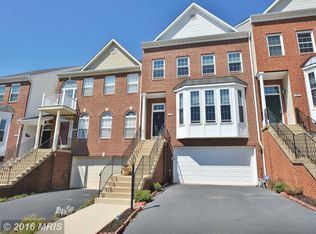 5279 Ballycastle Cir, Alexandria, VA 22315