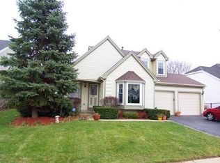 551 Newberry Dr, Elk Grove Village, IL 60007