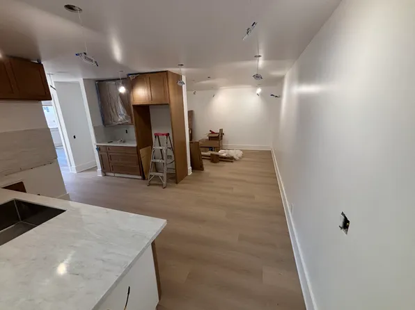 3011 E 5th St #A, Long Beach, CA 90814