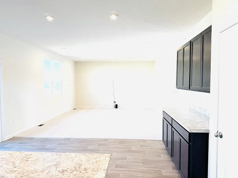 514 Penwell Dr — Photo 8