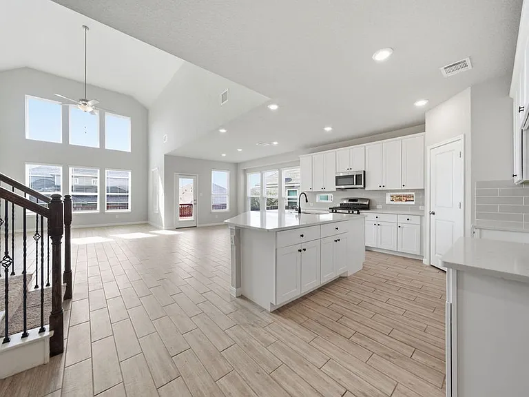 12071 Pitcher Rd — Photo 1