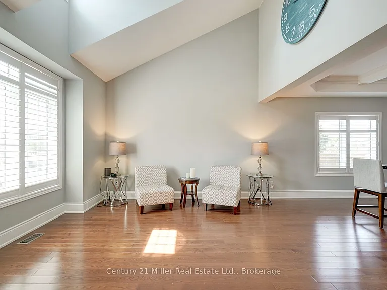 8 Watercliff Pl — Photo 7