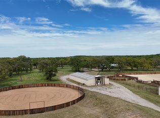 990 Doss Rd, Millsap, TX 76066