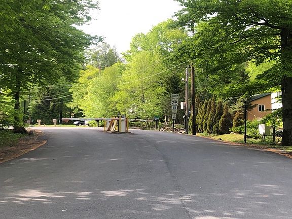 2nd image of 3003 Briarwood Dr #25
