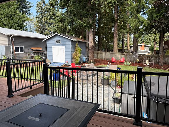 5th image of 8029 225th Pl SW