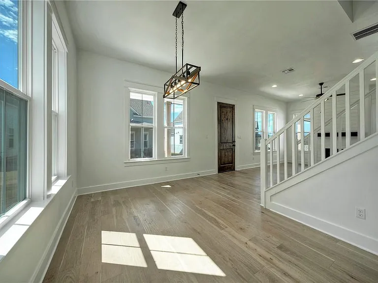 1010 Grant Wood Ave — Photo 20