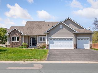 19281 Dunbury Ave, Farmington, MN 55024