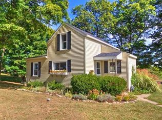 2007 Hayes Rd, Chelsea, MI 48118