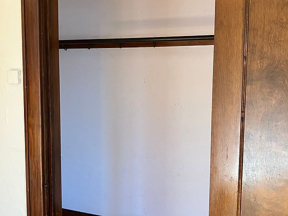 5th image of 486 Hamline Ave S #1
