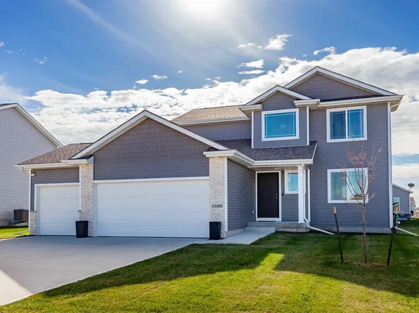 3105 NW 27th Cir, Ankeny, IA 50023