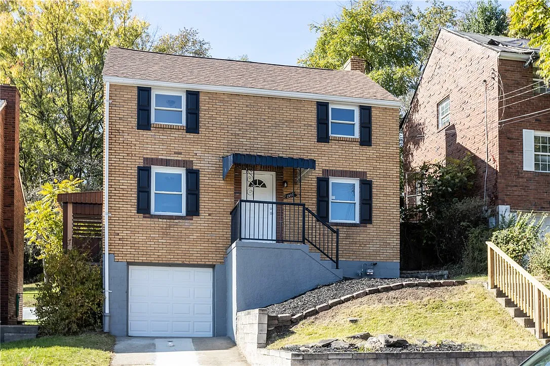 3 bed, 1232 sqft, $1,700 — Photo 1